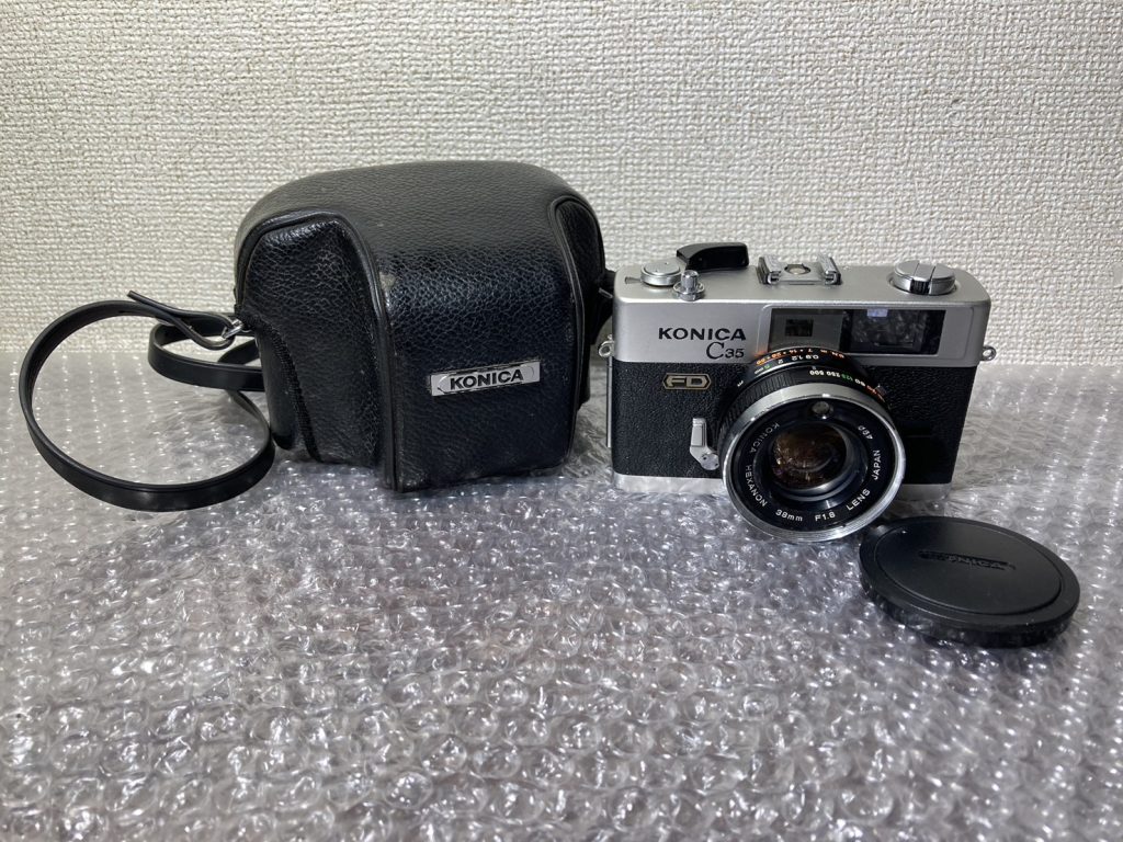 千葉県松戸市で出張買取したKONICAのコンパクトフィルムカメラの買取事例写真