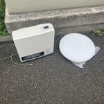 千葉県千葉市での不用品回収の作業写真（ガスファンヒーター、シーリングライト）