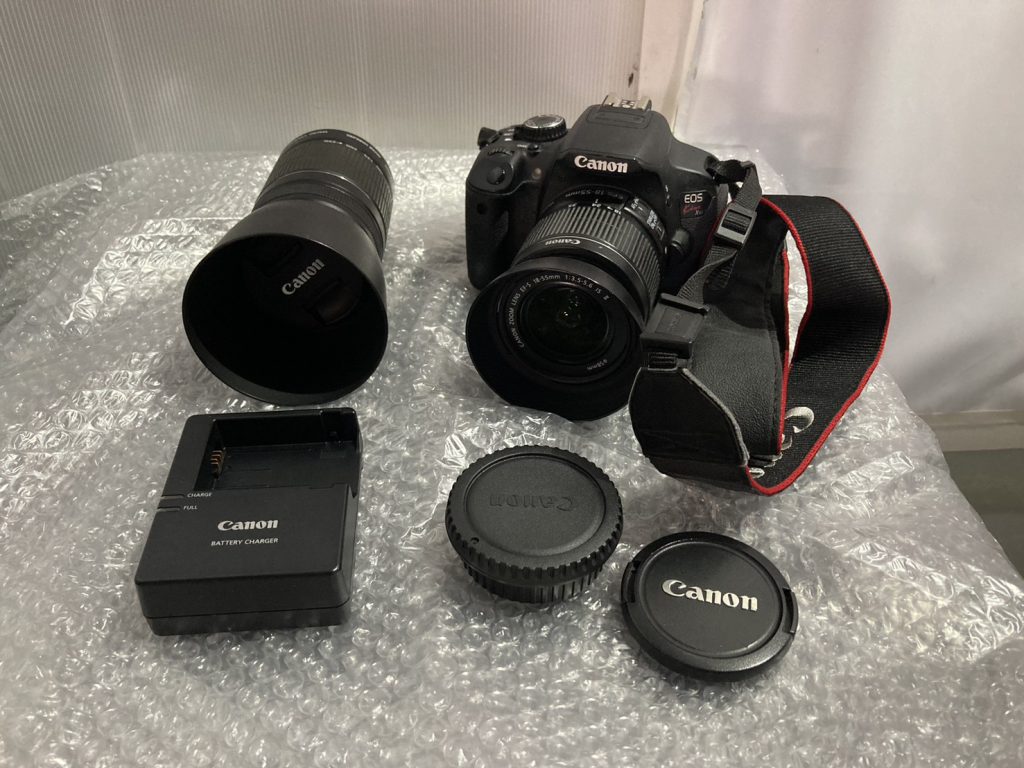 千葉県浦安市で出張買取したCanon キャノンのデジカメの買取事例写真