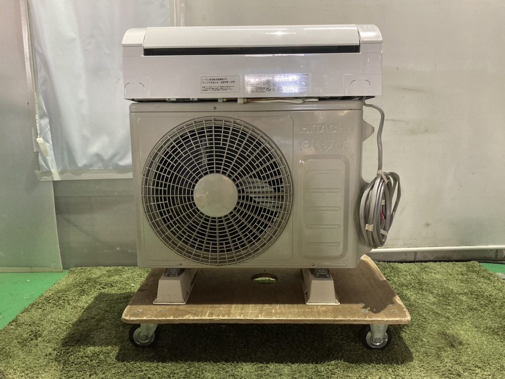 東京都北区で出張買取したHITACHI 日立のエアコンの買取事例写真