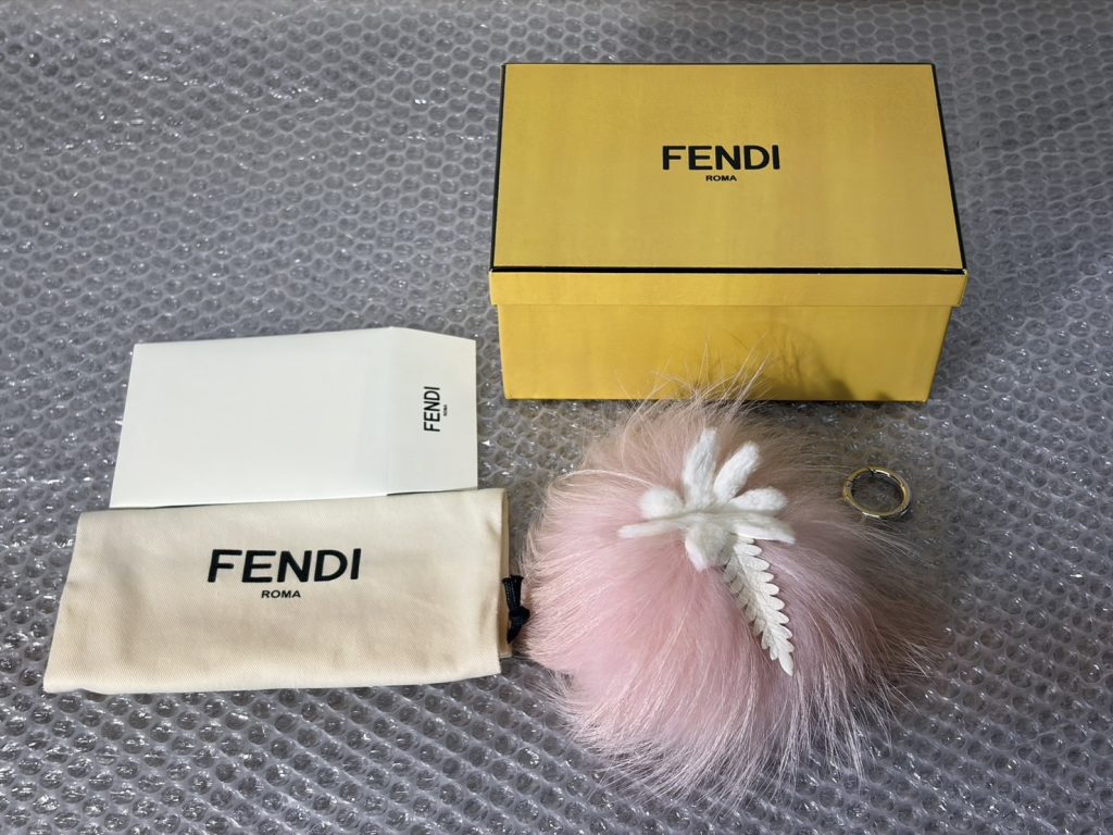千葉県松戸市で出張買取したフェンディのキーホルダー（極美品）の買取事例写真