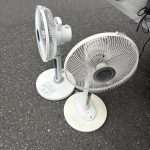 千葉県船橋市での不用品回収の作業写真（扇風機×2）