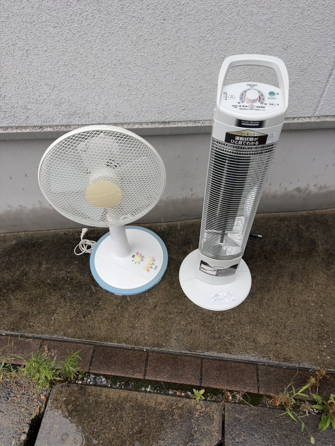 千葉県四街道市での不用品回収の作業写真（扇風機、ヒーター）
