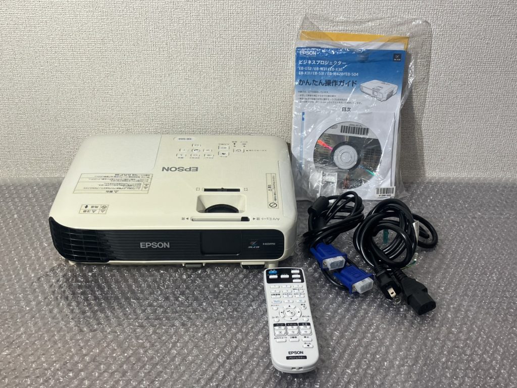 千葉県浦安市で出張買取したEPSONのプロジェクターの買取事例写真