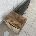 千葉県浦安市での不用品回収の作業写真（テレビ、棚）