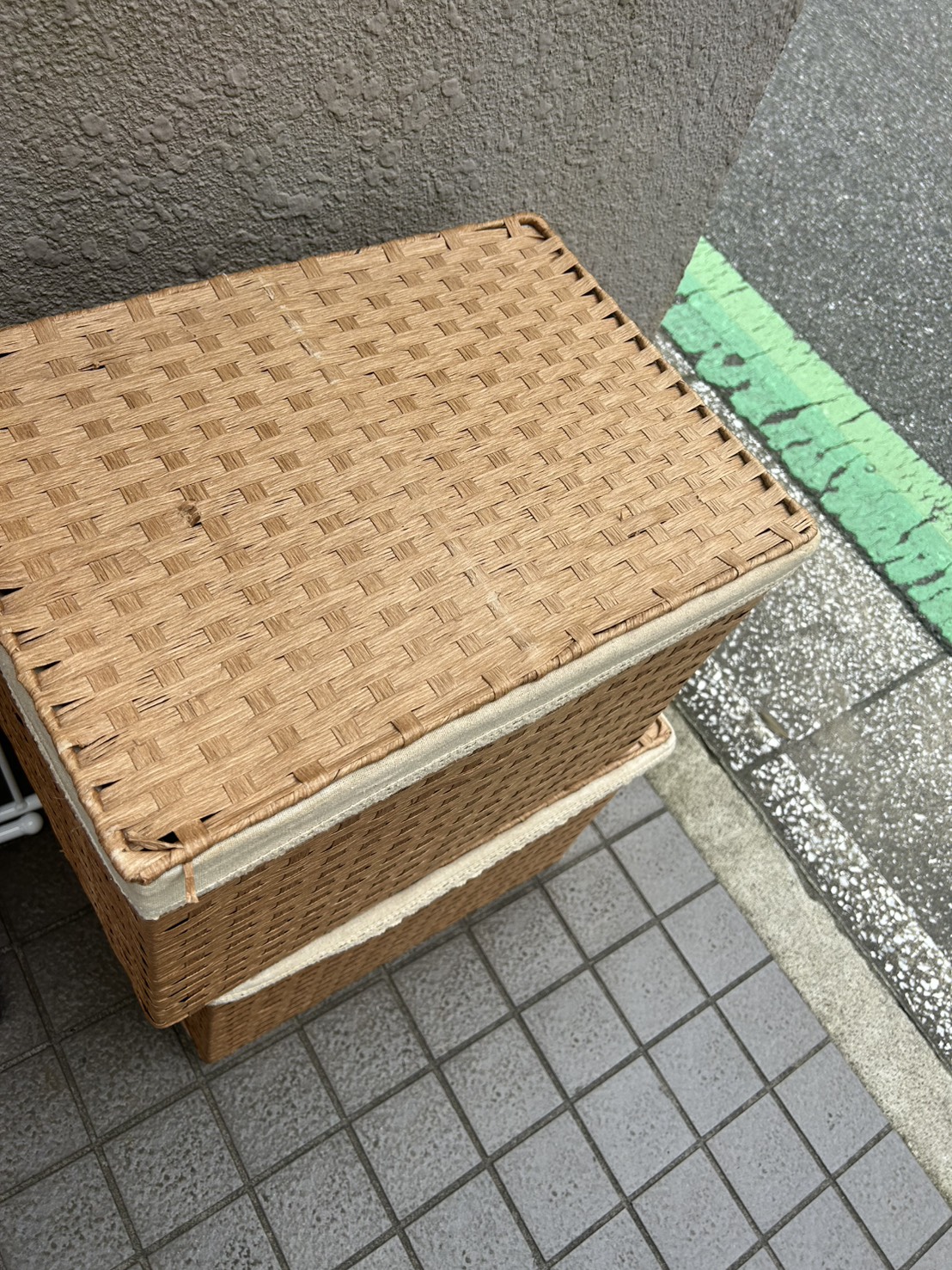 千葉県市原市での不用品回収の作業写真（ケース×2）