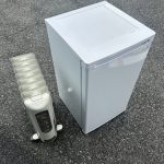 千葉県佐倉市での不用品回収の作業写真（冷凍庫、オイルヒーター）