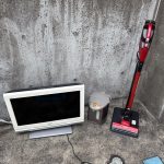千葉県四街道市での不用品回収の作業写真（テレビ、掃除機、電気ケトル）