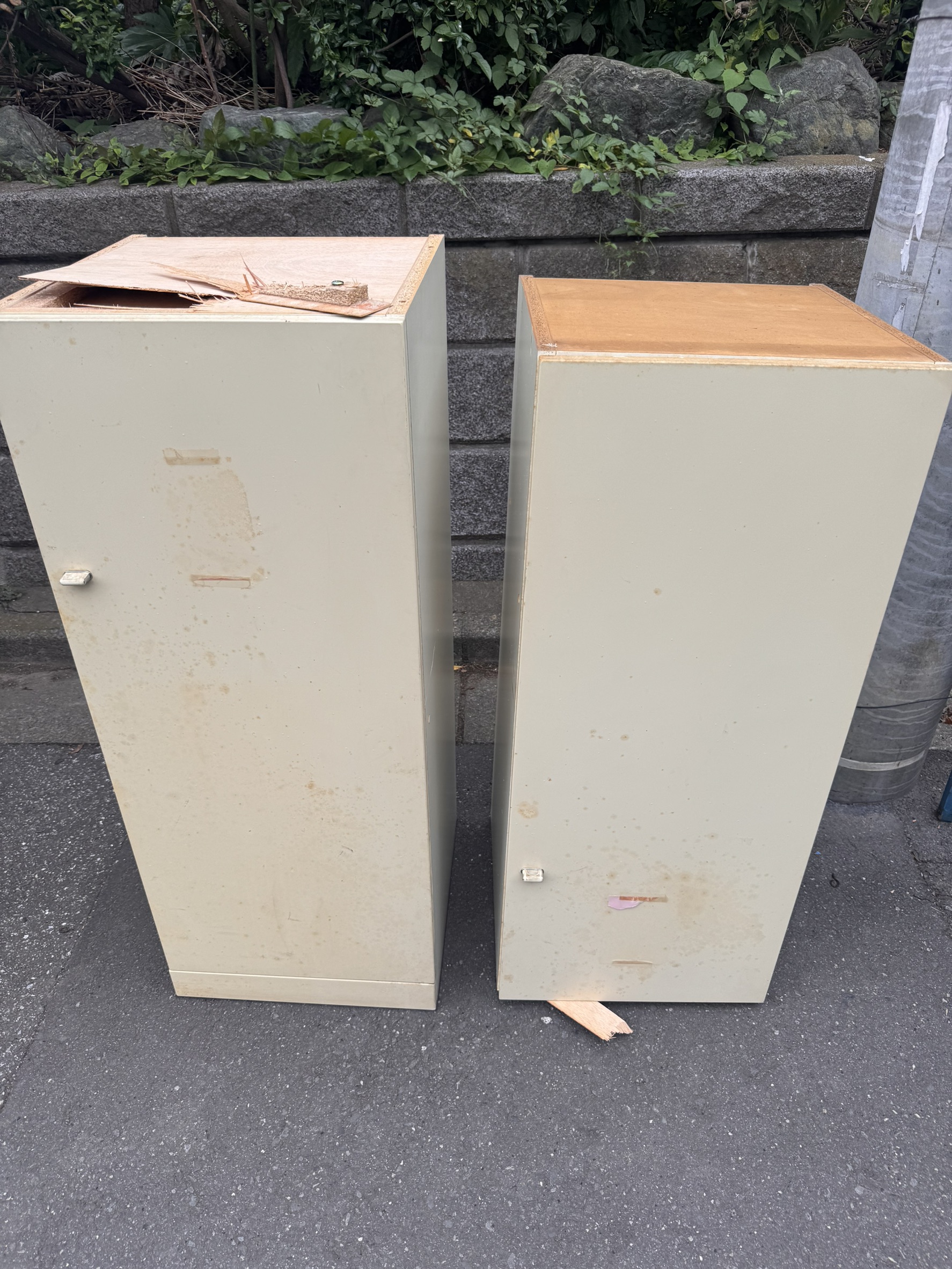 千葉県習志野市での不用品回収の作業写真（棚×2）