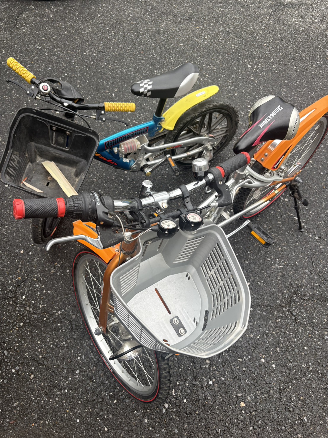 千葉県習志野市での不用品回収の作業写真（自転車×2）