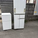 千葉県浦安市での不用品回収の作業写真（4ドア冷蔵庫、2ドア冷蔵庫）