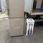 千葉県流山市での不用品回収の作業写真（冷蔵庫、扇風機）