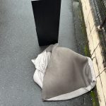 千葉県流山市での不用品回収の作業写真（マットレス、テレビ台）