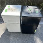 千葉県市川市での不用品回収の作業写真（冷蔵庫×2）