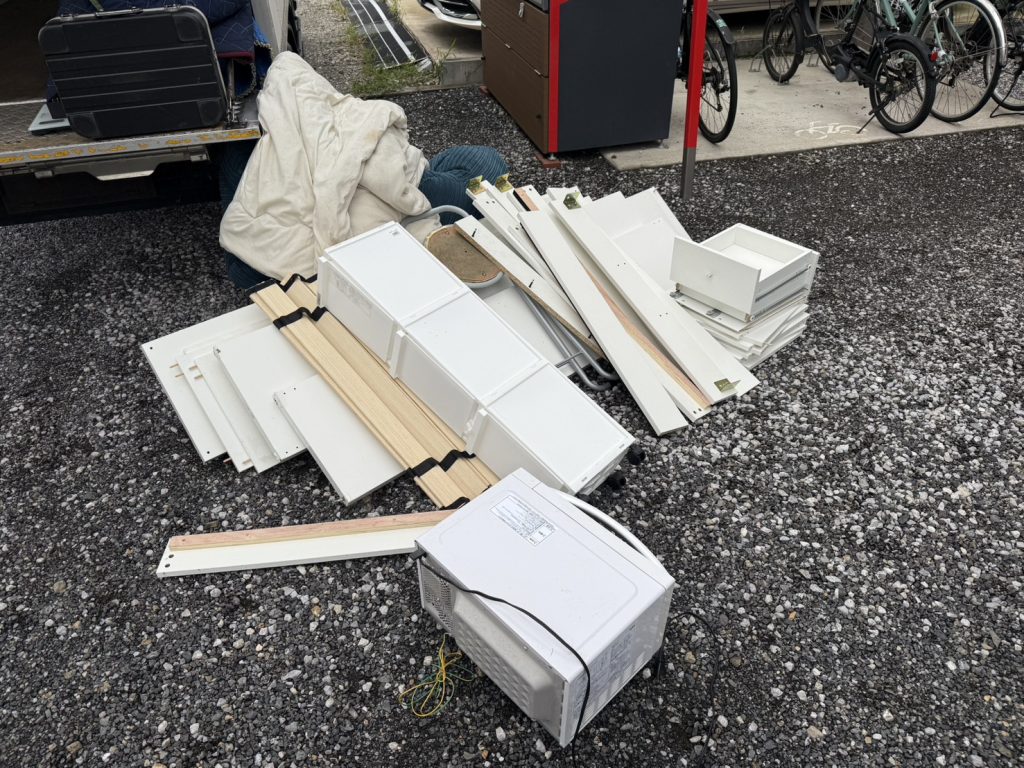 千葉県八街市での不用品回収の作業前の様子