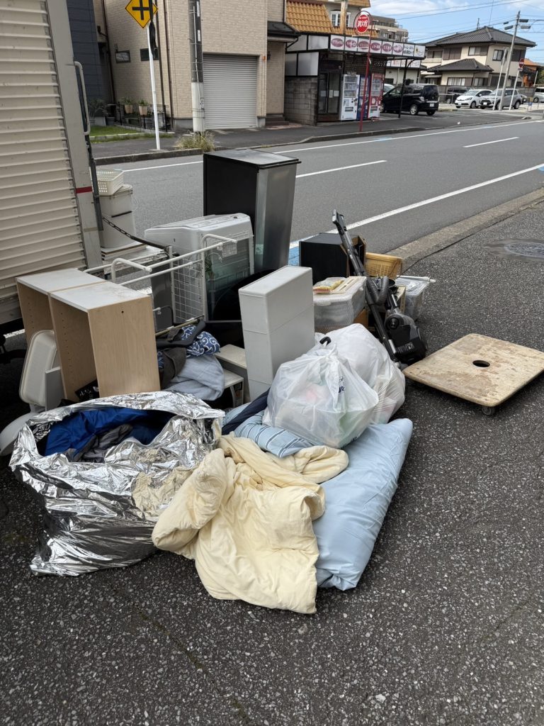 千葉県千葉市稲毛区での不用品回収の作業前の様子